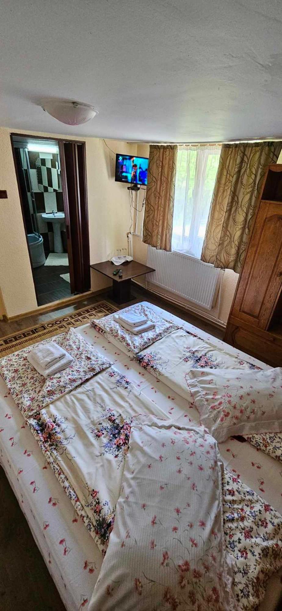 Cabana Cerbu Otel Bozovici Dış mekan fotoğraf